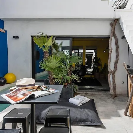 Ferienhaus Maison Avec Bassin Dans Les Remparts