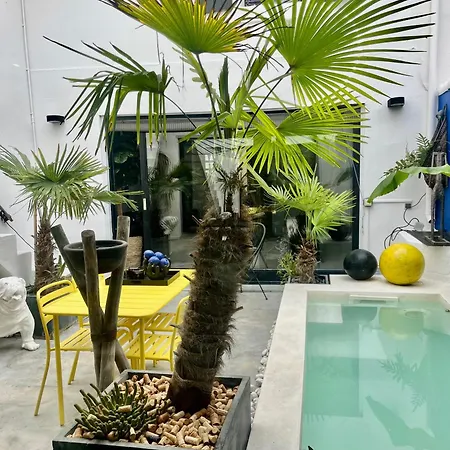Ferienhaus Maison Avec Bassin Dans Les Remparts *